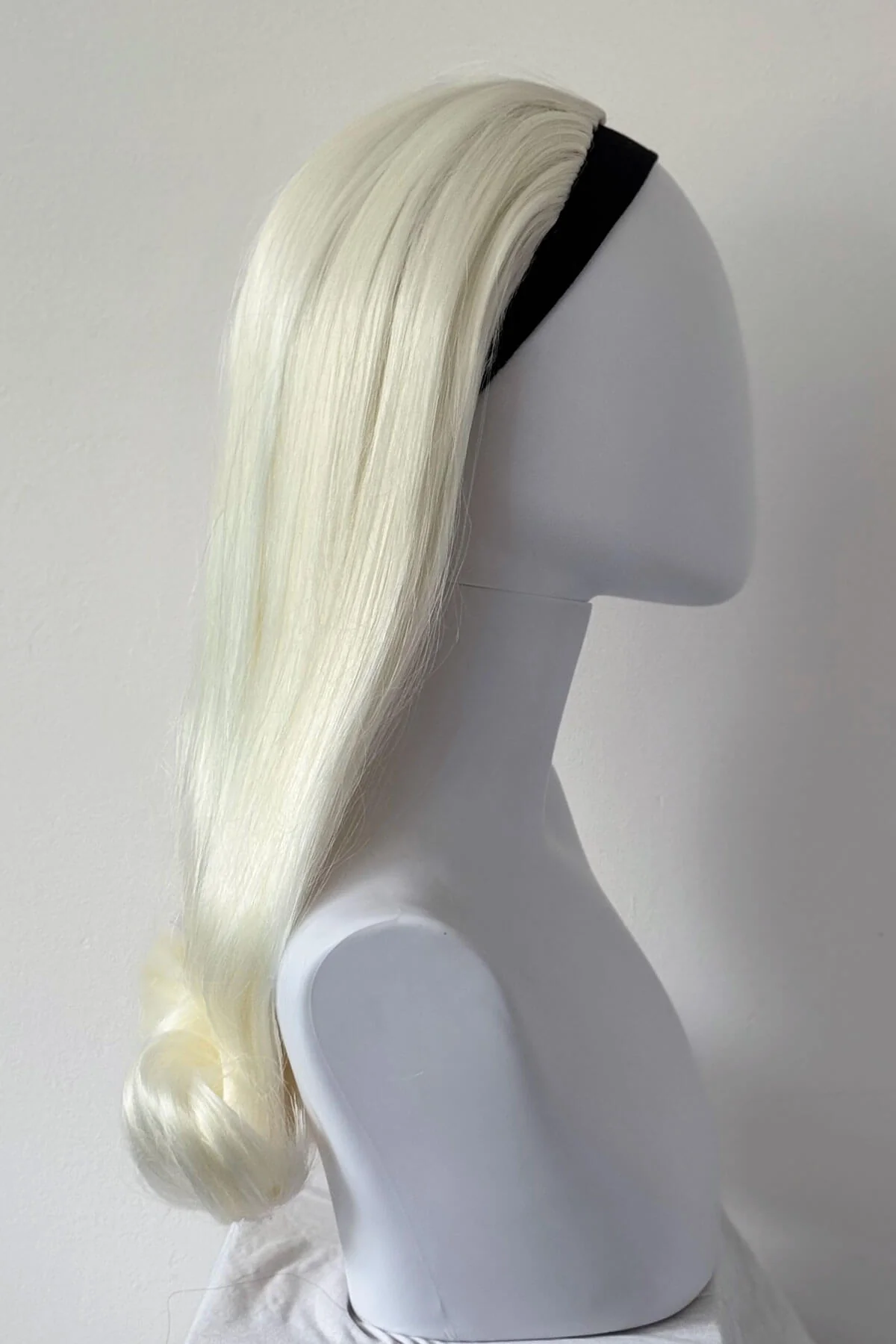 Priscilla - 1960s style Beehive Flip Half Wig - Image 36