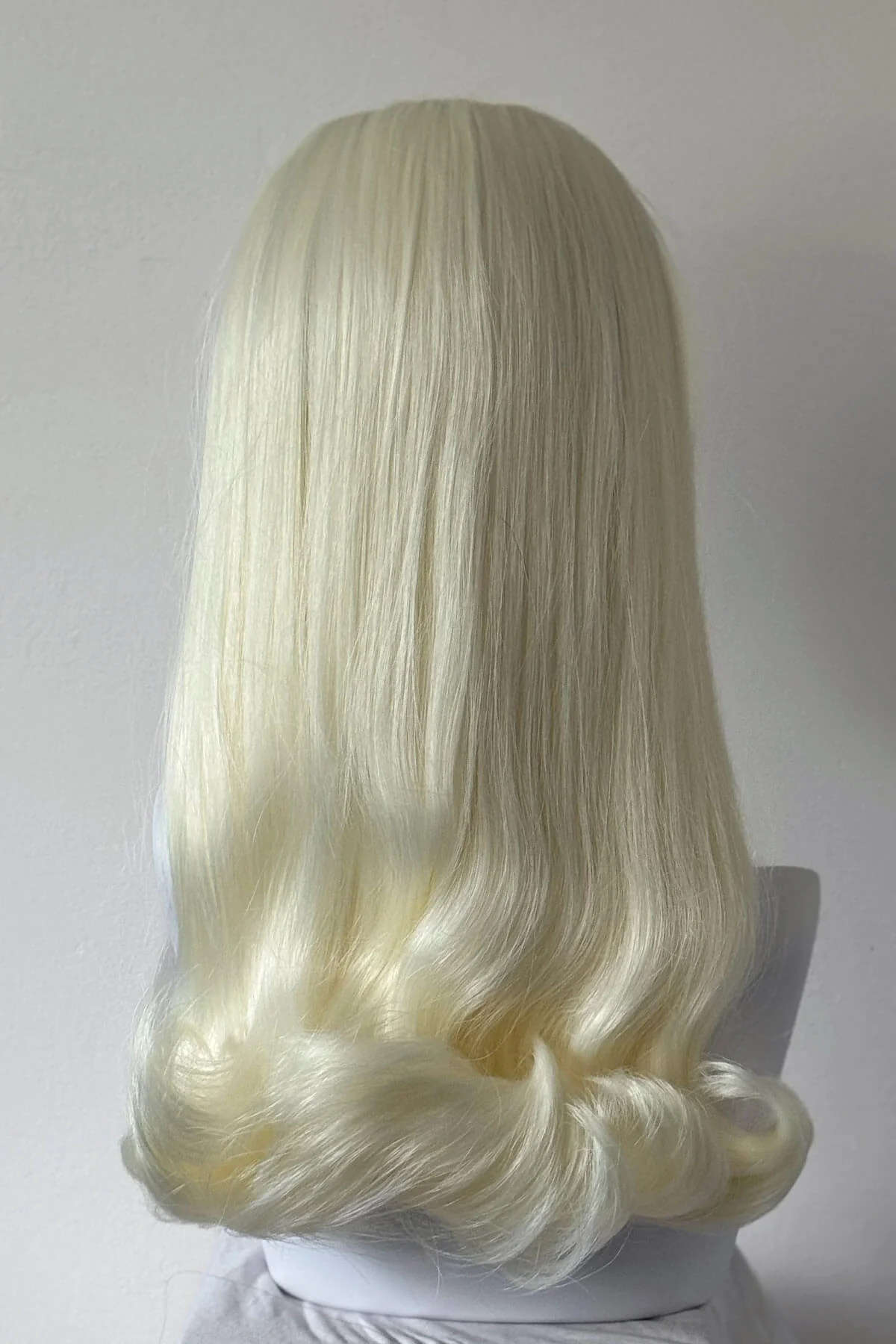 Priscilla - 1960s style Beehive Flip Half Wig - Image 37