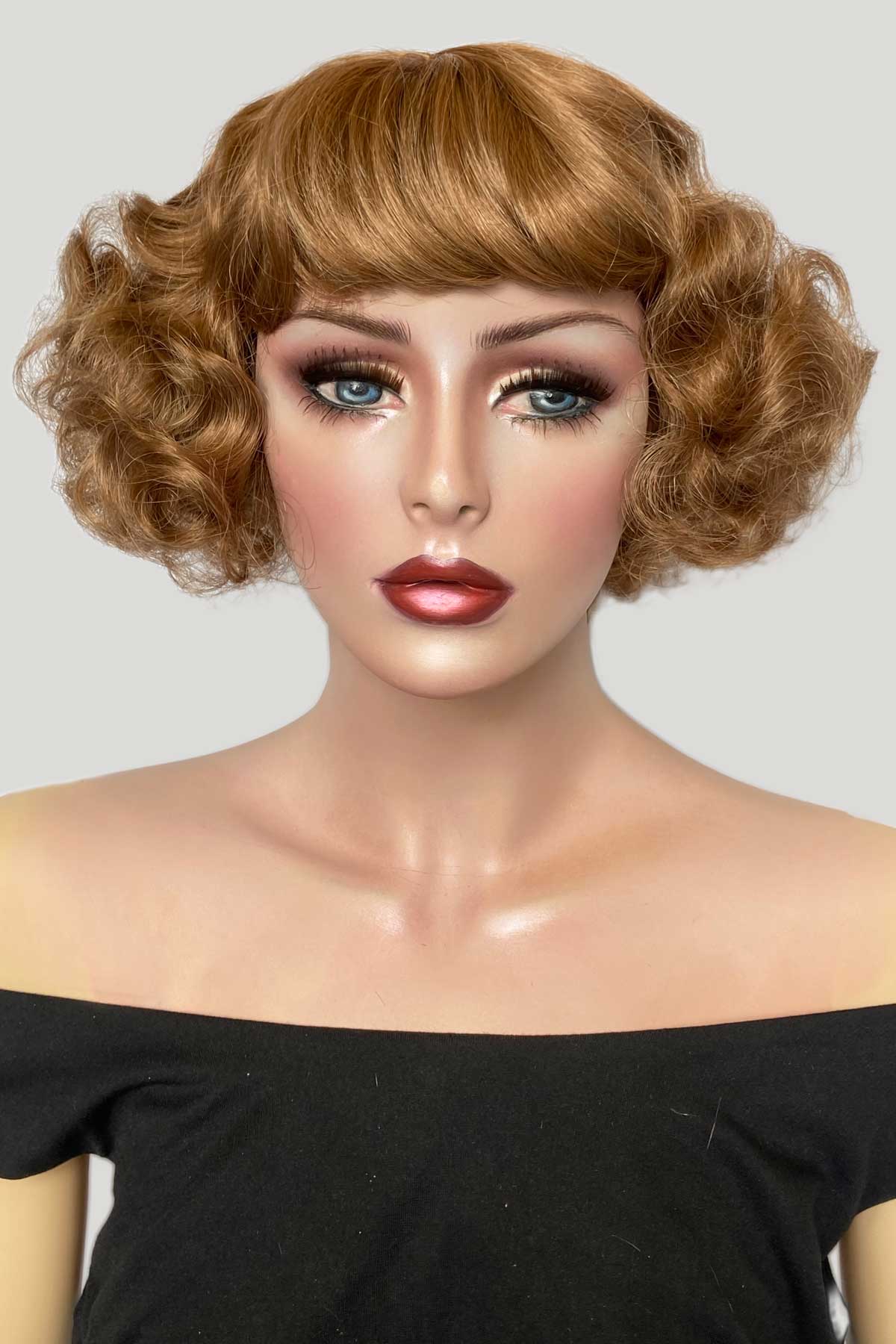 A short brown vintage 'faux bob' style wig with waves: Rita - Image 10