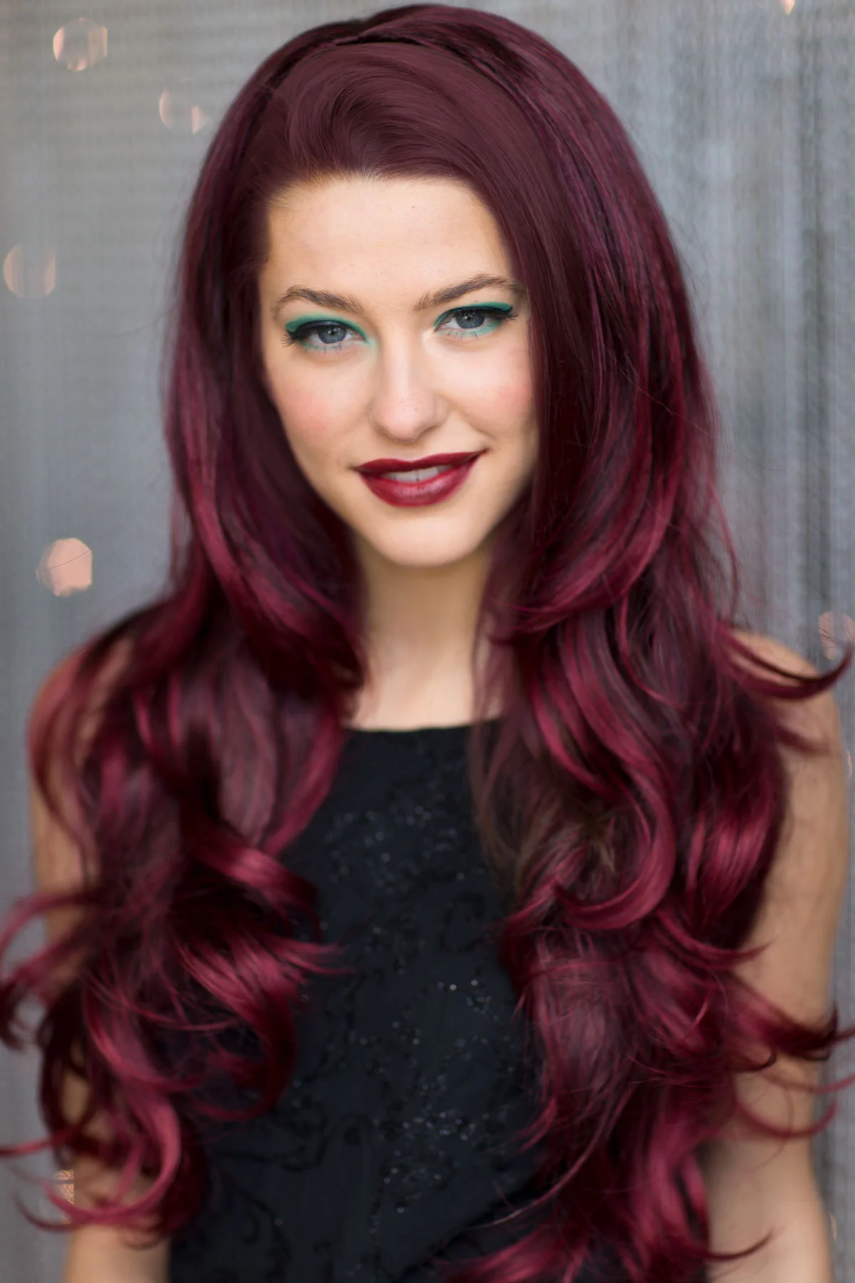 Black and red half wig hairpiece (3/4 wig), loose curls: Monica - Image 2