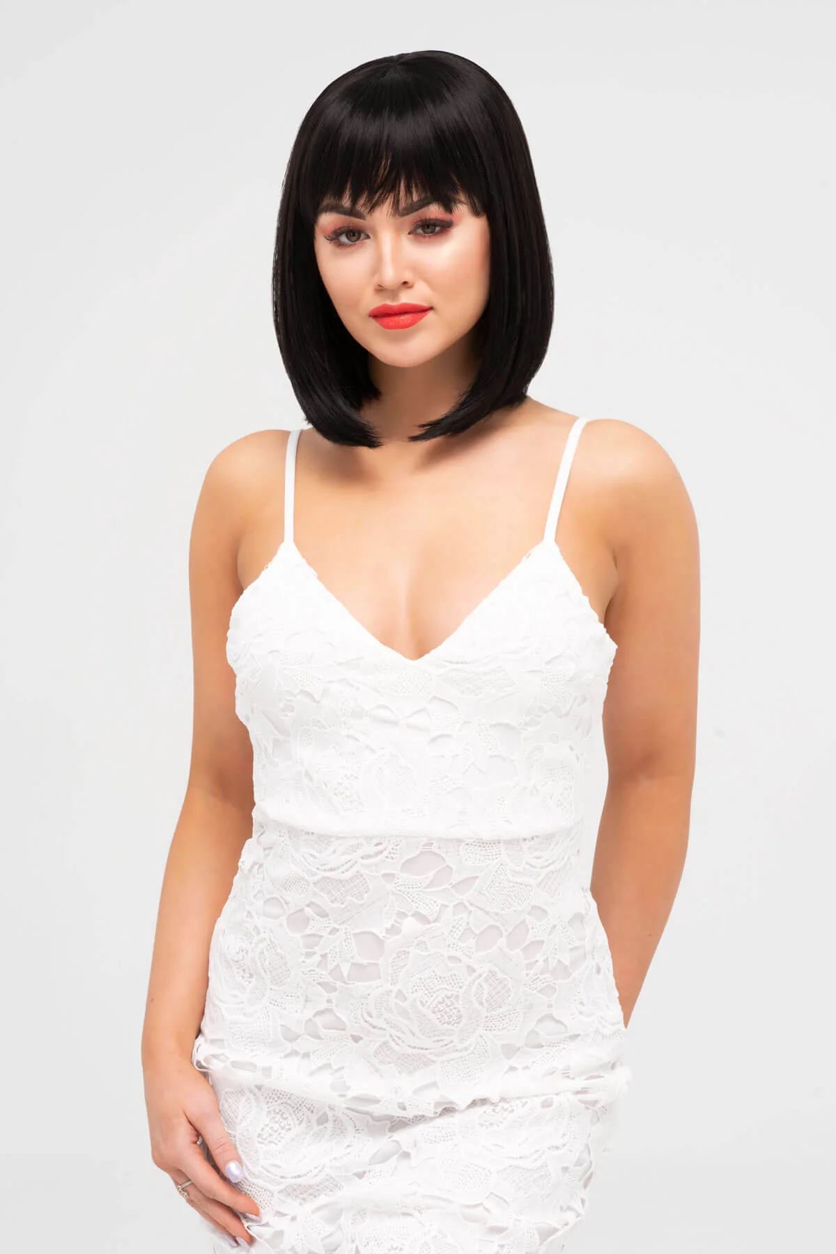 Black long bob wig, shoulder length: Evie - Image 3