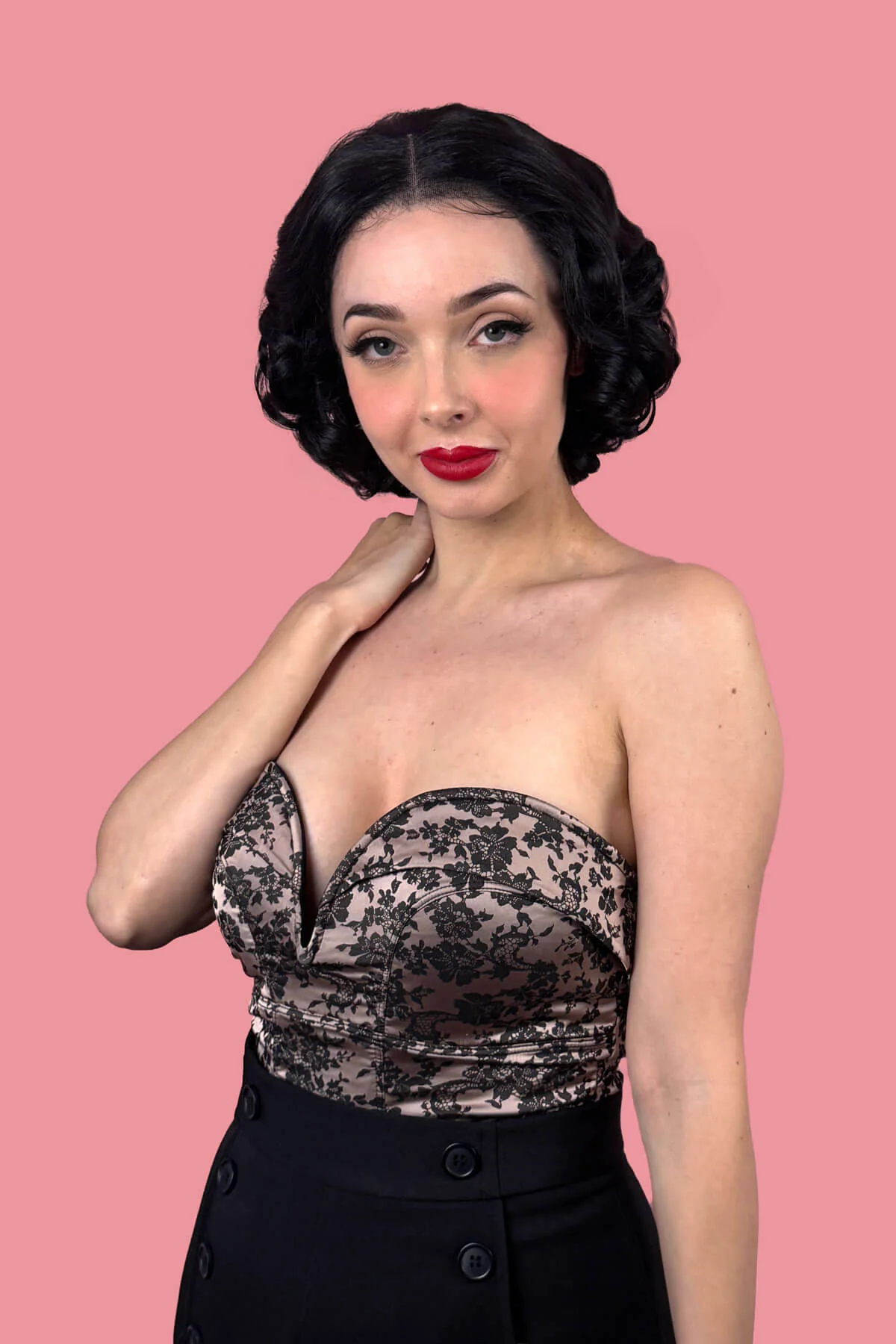Black pinup wig, lace front, vintage style: Halle - Image 3