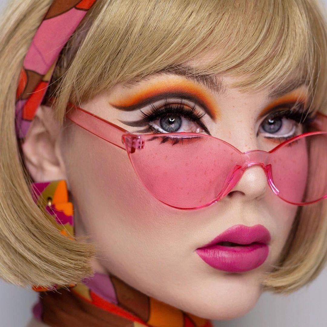 Blunt blonde bob wig with fringe: Gracie - Image 3