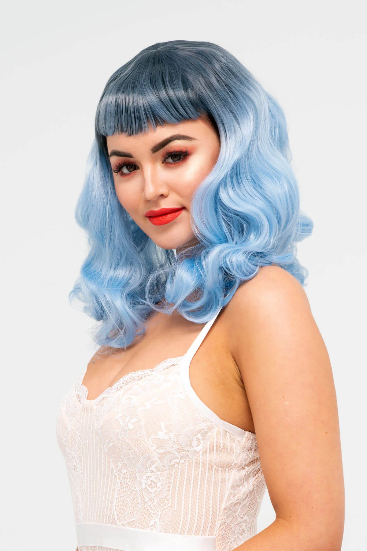 Black and blue pinup style wig, curled with short fringe, 1950s style: Luna - Image 2