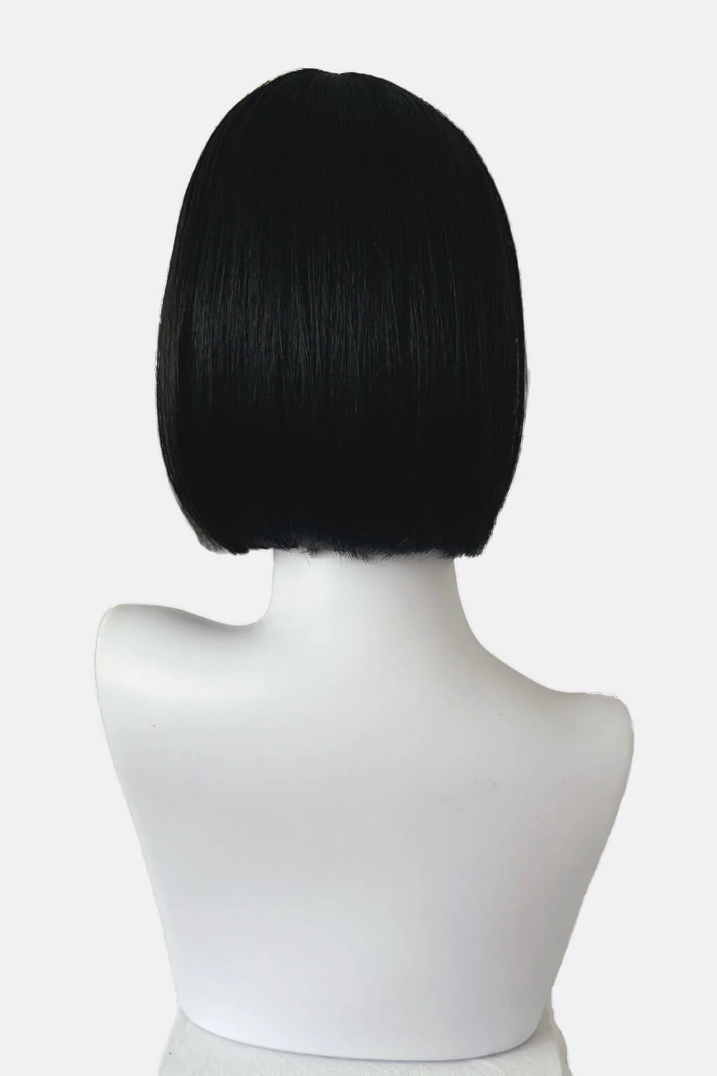Short black bob wig: Josie - Image 7