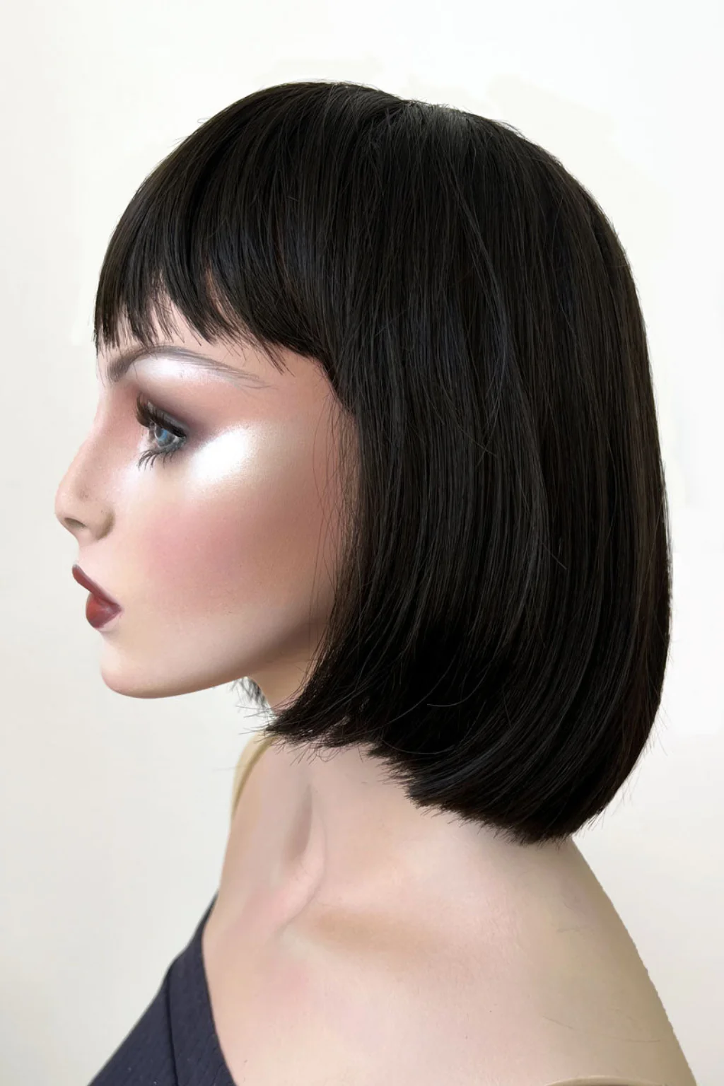 Brown bob wig, chic and stylish: Honour - Image 8
