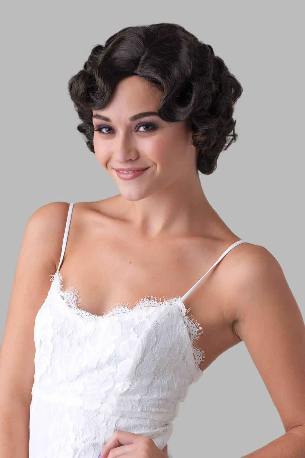 Brown wig, short retro style with finger waves: Cecelia - Image 3