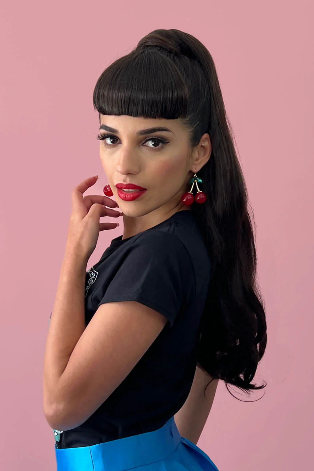 Clip-in fringe hairpiece/clip-in micro-bangs, thick, straight retro rockabilly style: Ida - Image 3