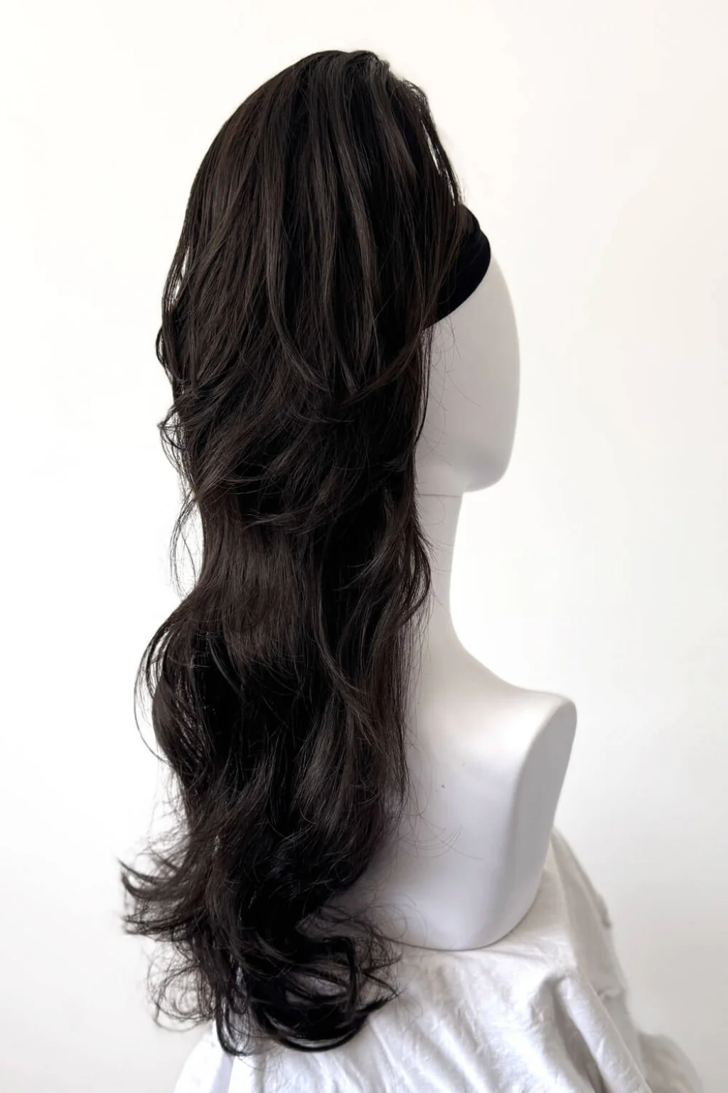 Clip-in ponytail hairpiece extension: Olivia - Image 11