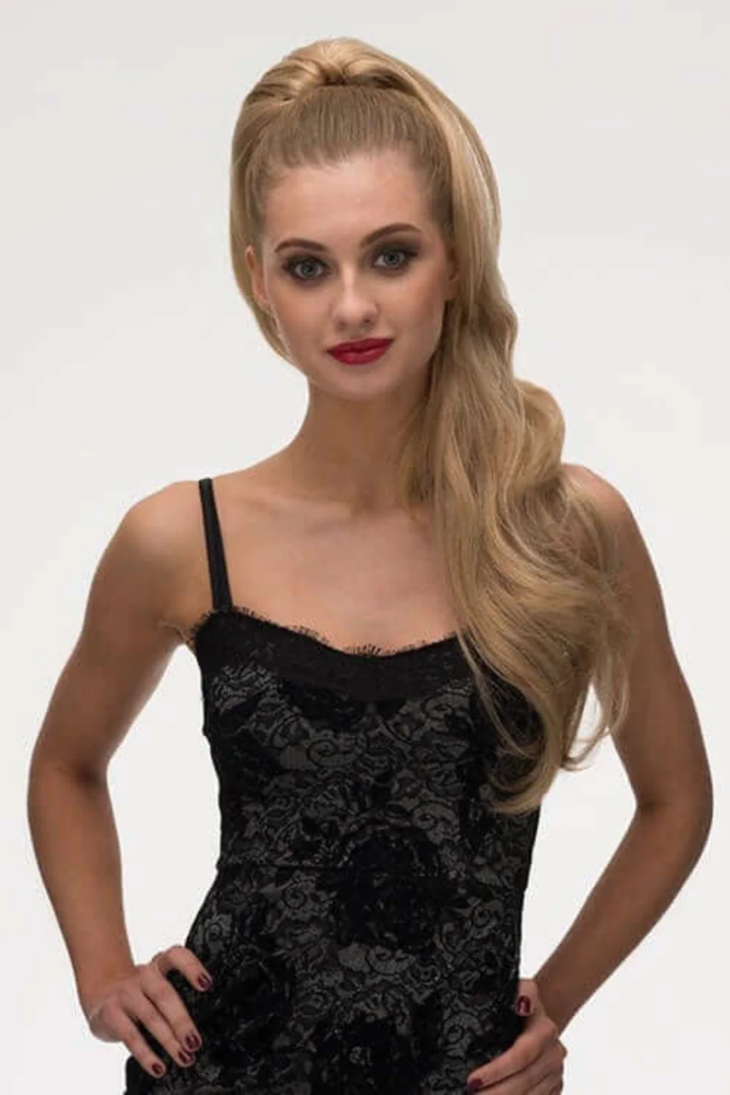 Clip-in ponytail hairpiece extension: Olivia - Image 37