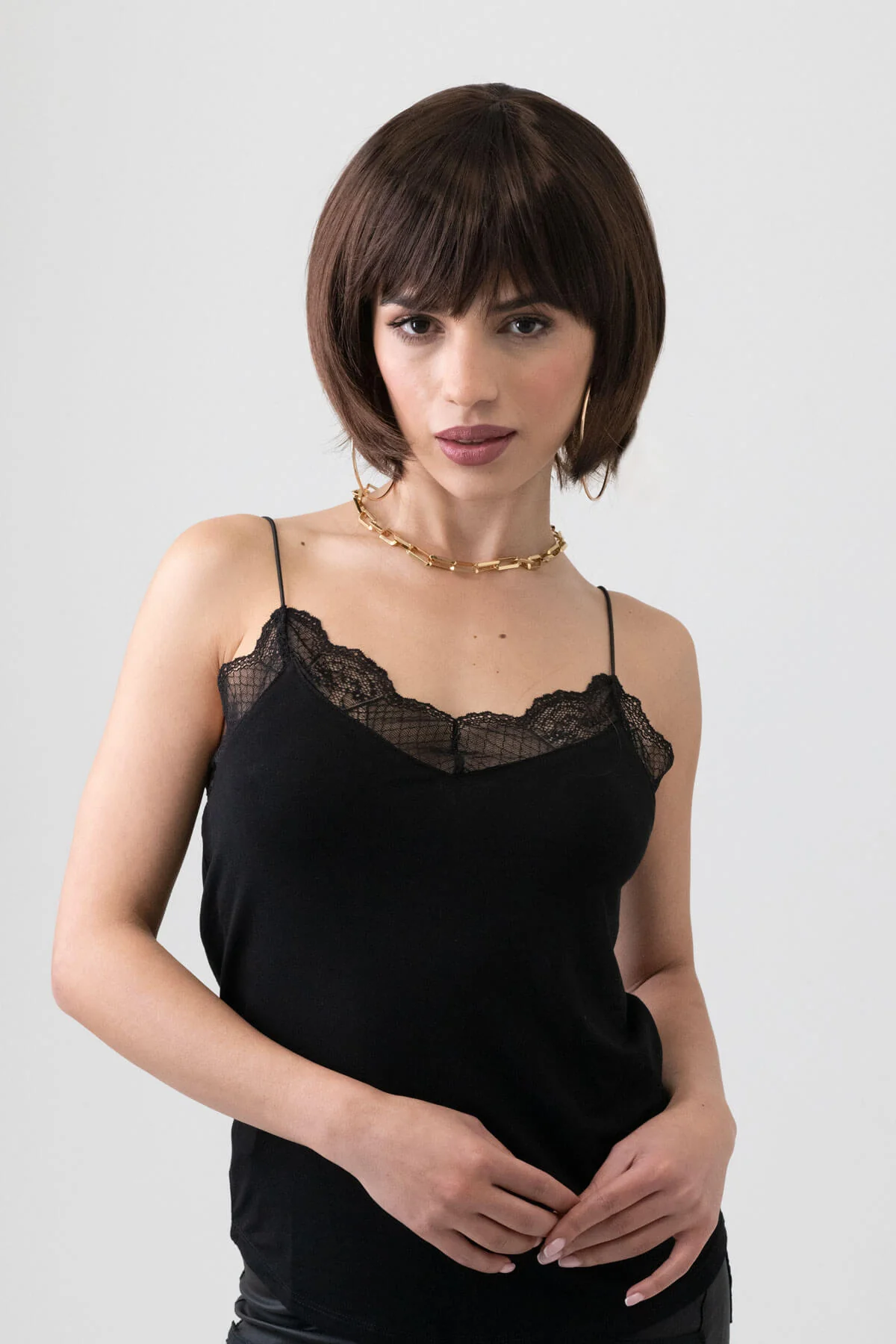 Dark brown pixie cut wig with reddish brown lowlights: Cierra - Image 4