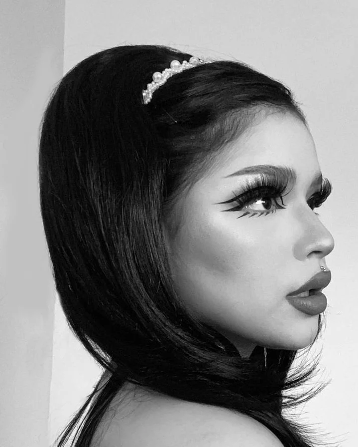 High crown long straight and layered half wig: Juliette - Image 9