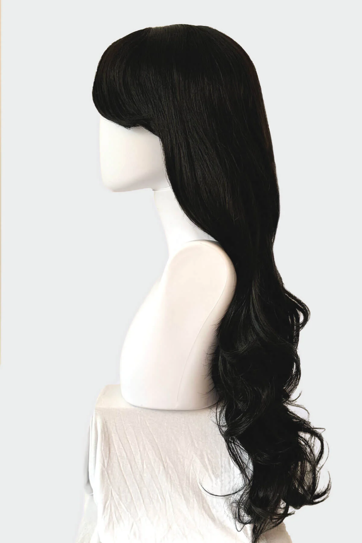 Long wavy black wig: Kerry - Image 4
