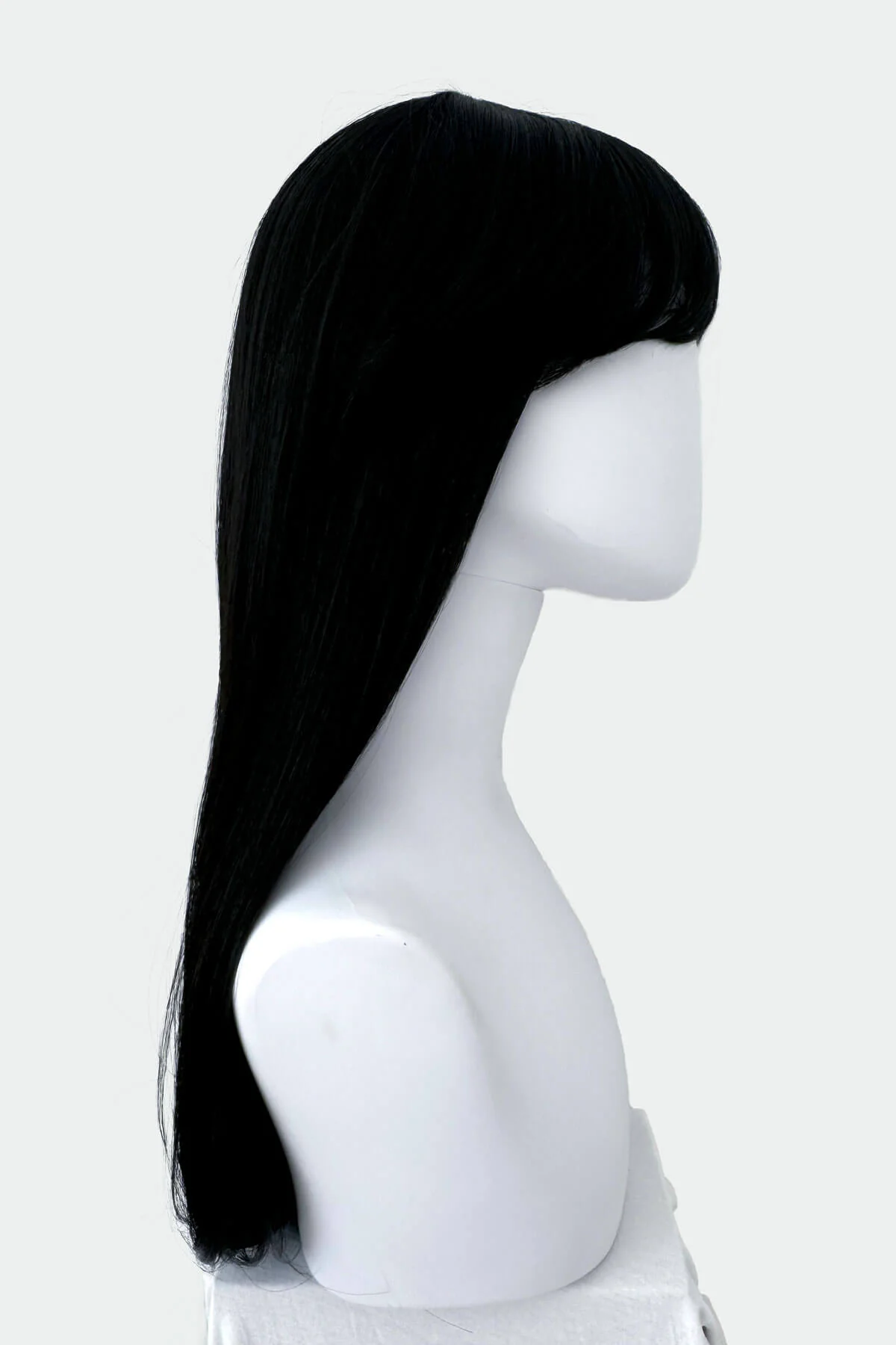 Long straight black wig with straight fringe: Carmen - Image 11