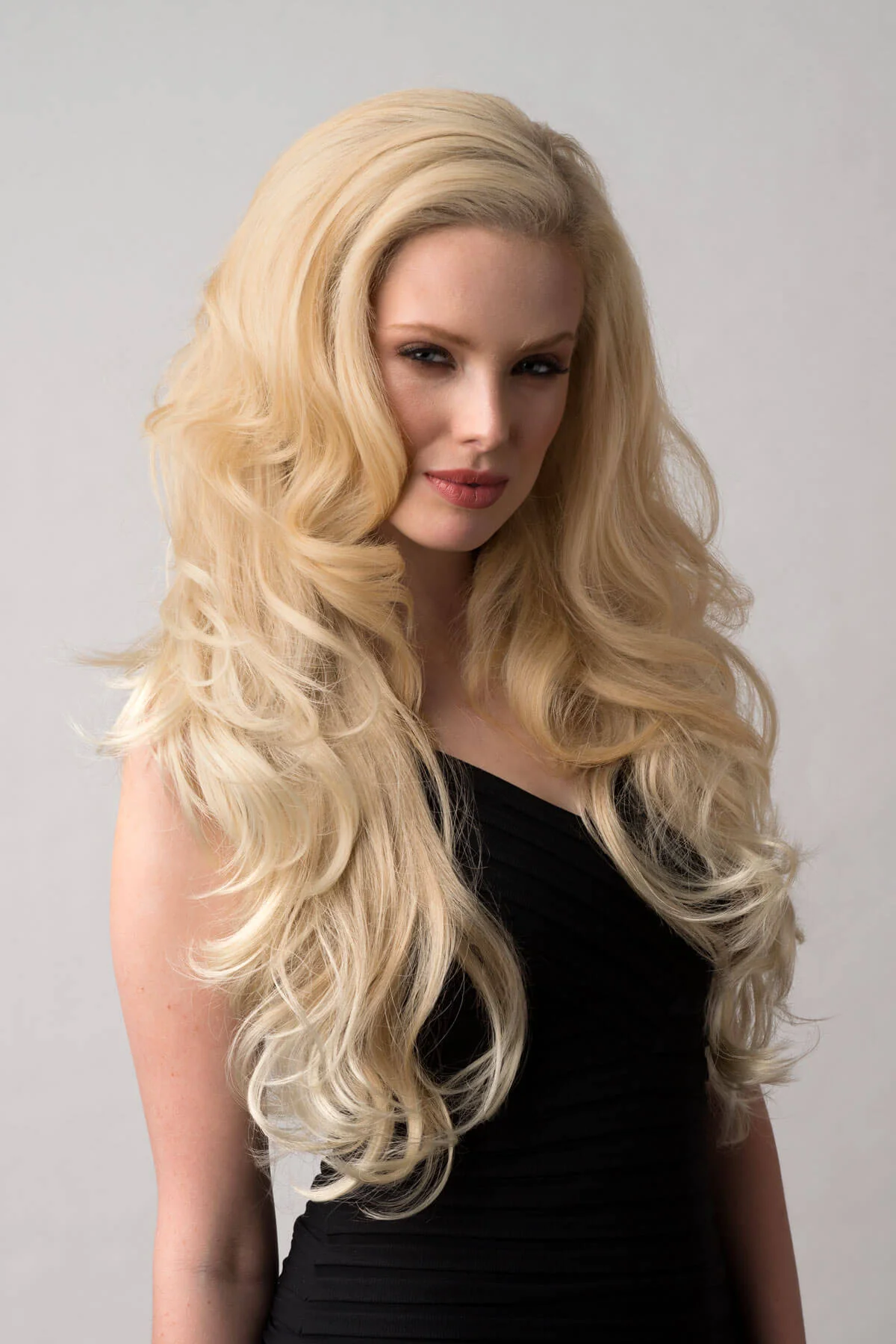 Long blonde 3/4 hairpiece (half wig), big loose curls: Zara - Image 3