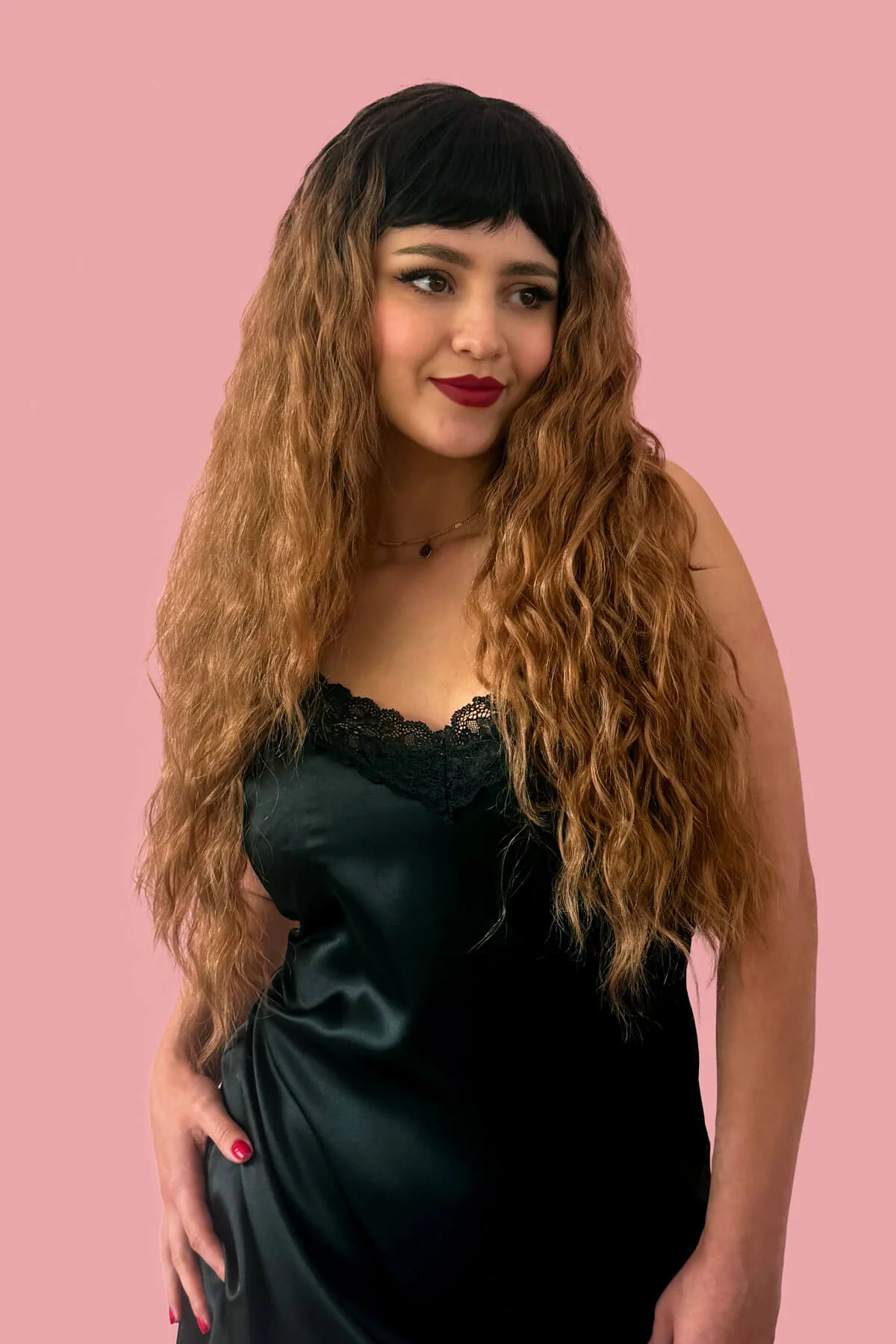 Long wig with crimped mermaid waves: Astrid - Image 9