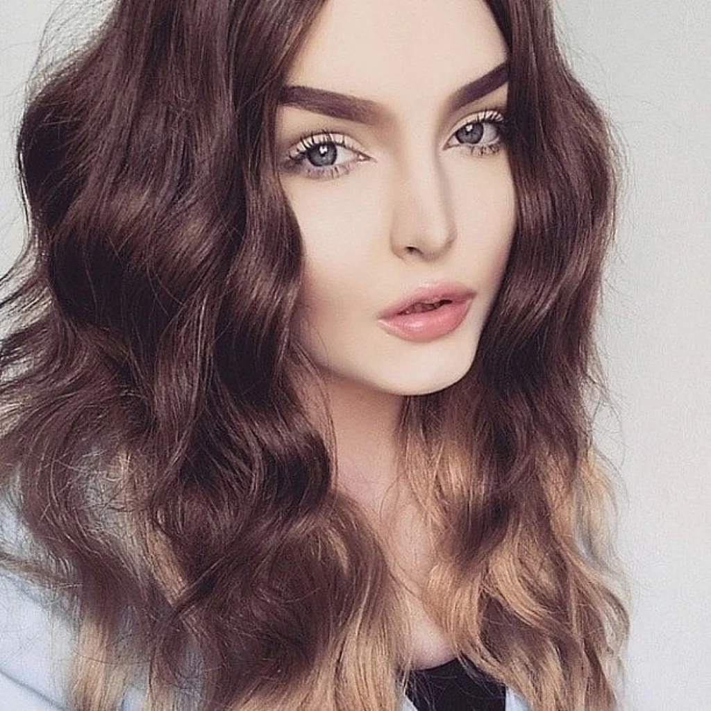 Dip dye chocolate brown and honey blonde wig long wavy wig with no fringe: Genevieve - Image 5
