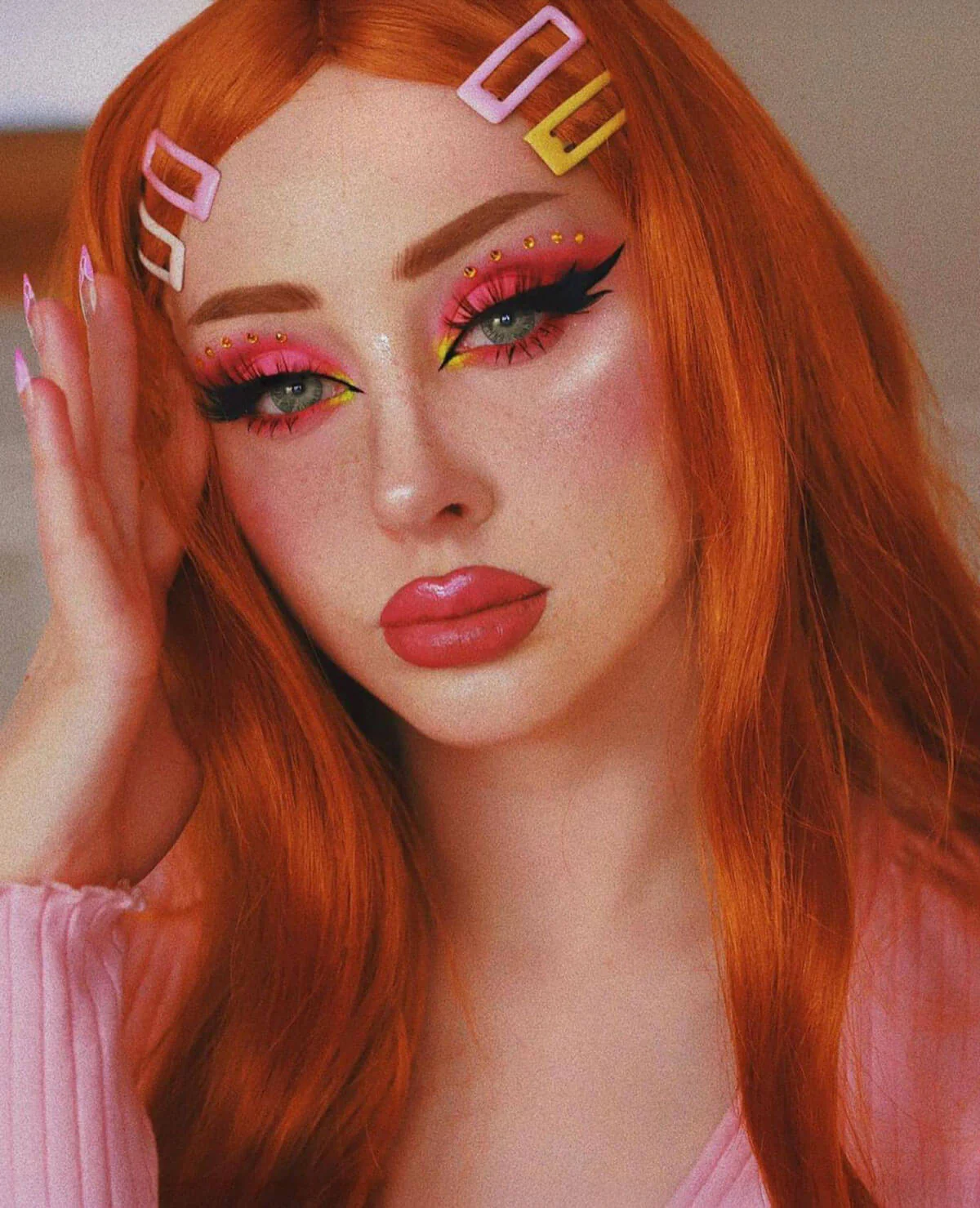 Long ginger wig with loose waves and curls: Ginger - Image 6