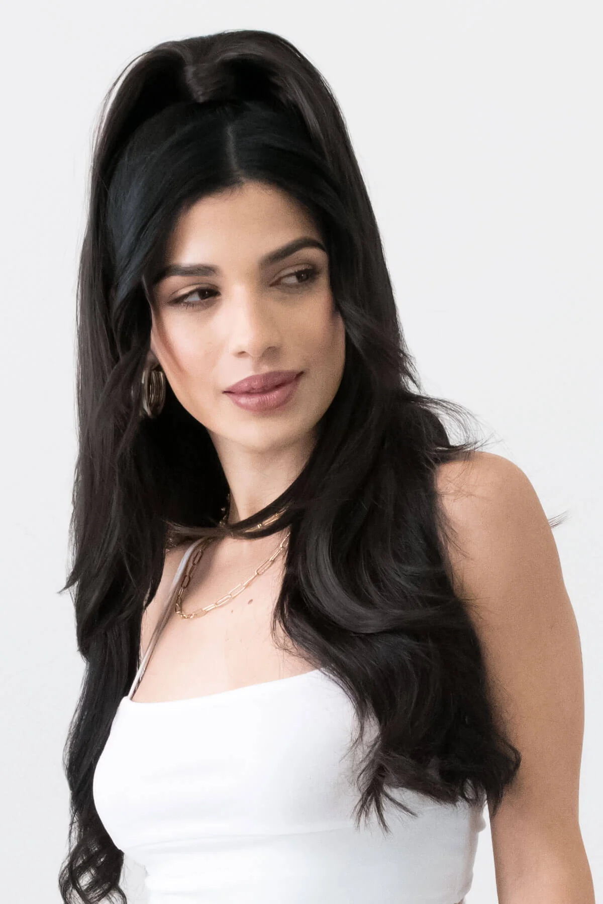 Long sleek ponytail extension with gentle, layered waves: Mali - Image 11