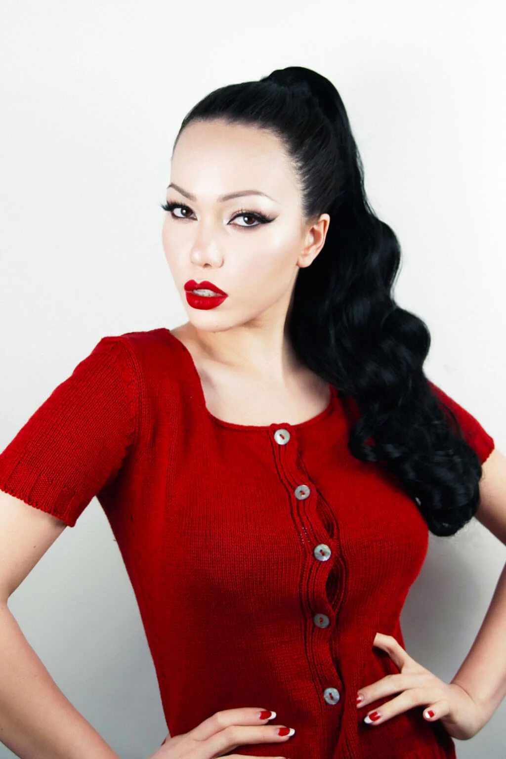 Long ponytail with vintage waves: Kitrysha - Image 25