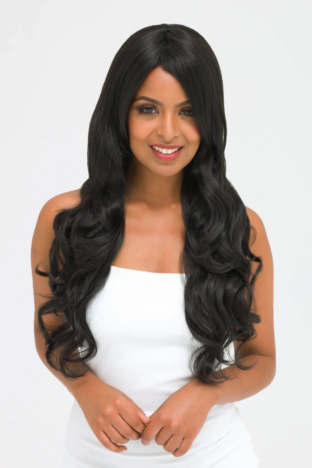 Long wavy black wig with side-sweeping Fringe: Charlotte - Image 3