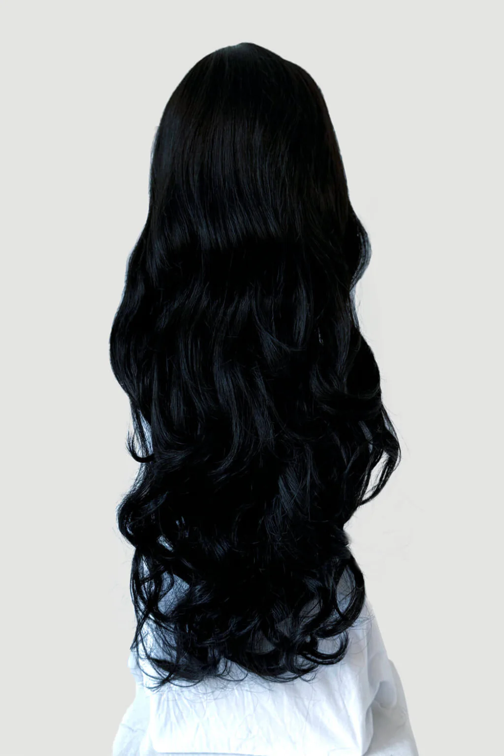 Long wavy black wig with side-sweeping Fringe: Charlotte - Image 9
