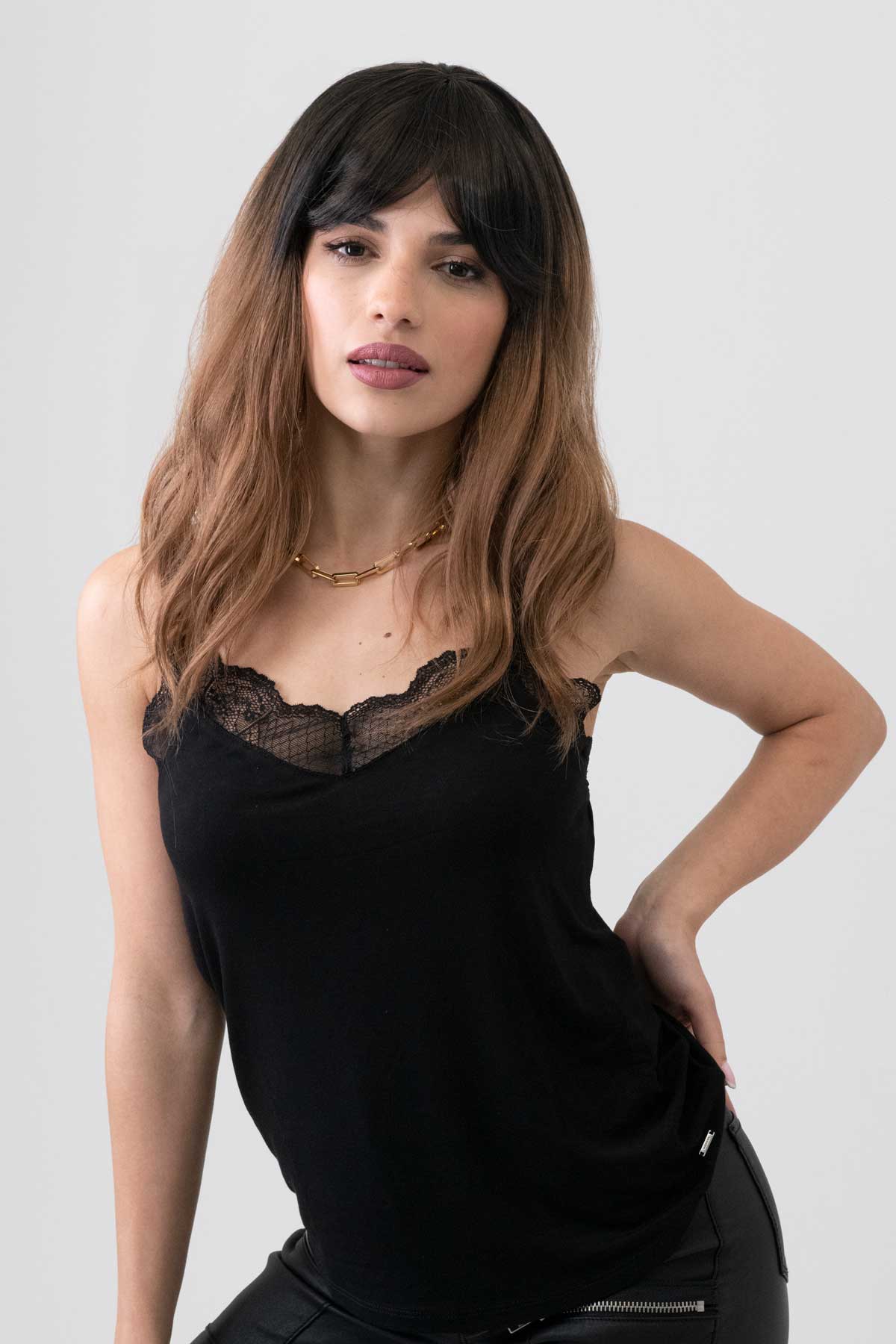Long wavy bob wig (lob), dark brown to light brown ombre: Rowena - Image 4