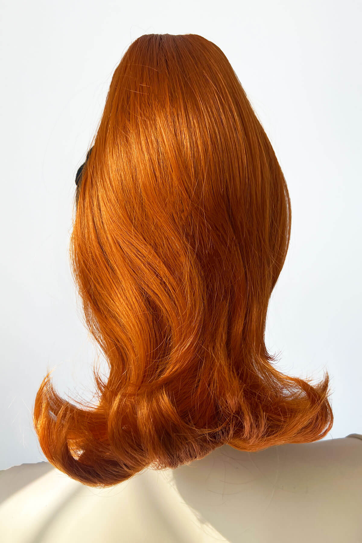 Ponytail hairpiece, shoulder length with flick/flip, retro 1960s style: Ariana - Image 17