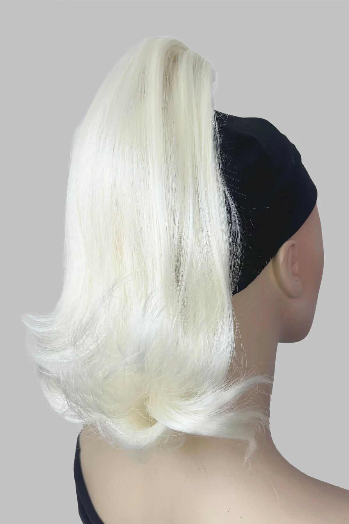 Ponytail hairpiece, shoulder length with flick/flip, retro 1960s style: Ariana - Image 34