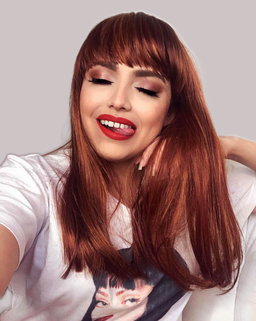 Red/Auburn wig with blonde highlights and straight fringe: Abi - Image 5
