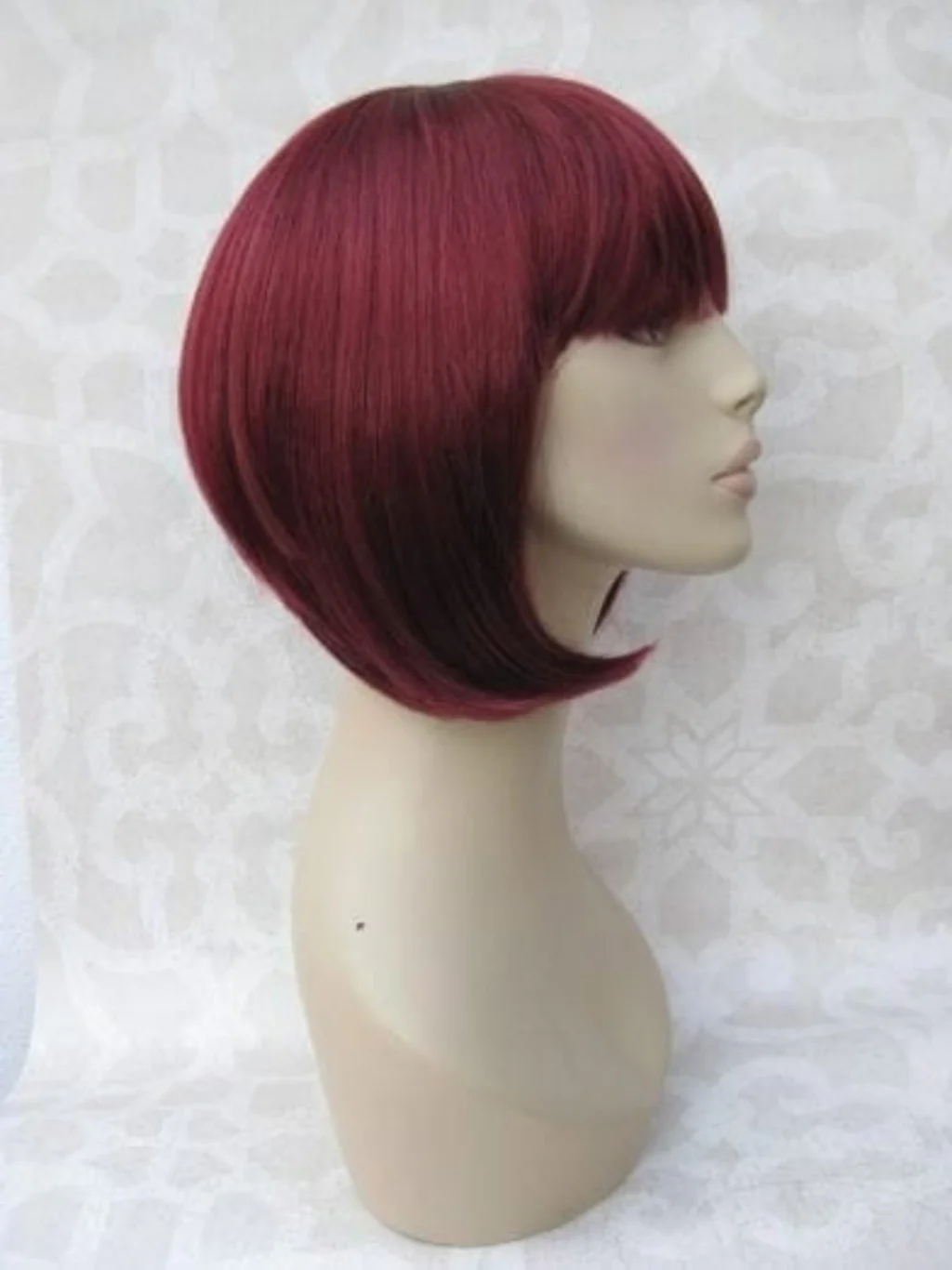Red inverted bob wig, short and chic: Flavia - Image 7