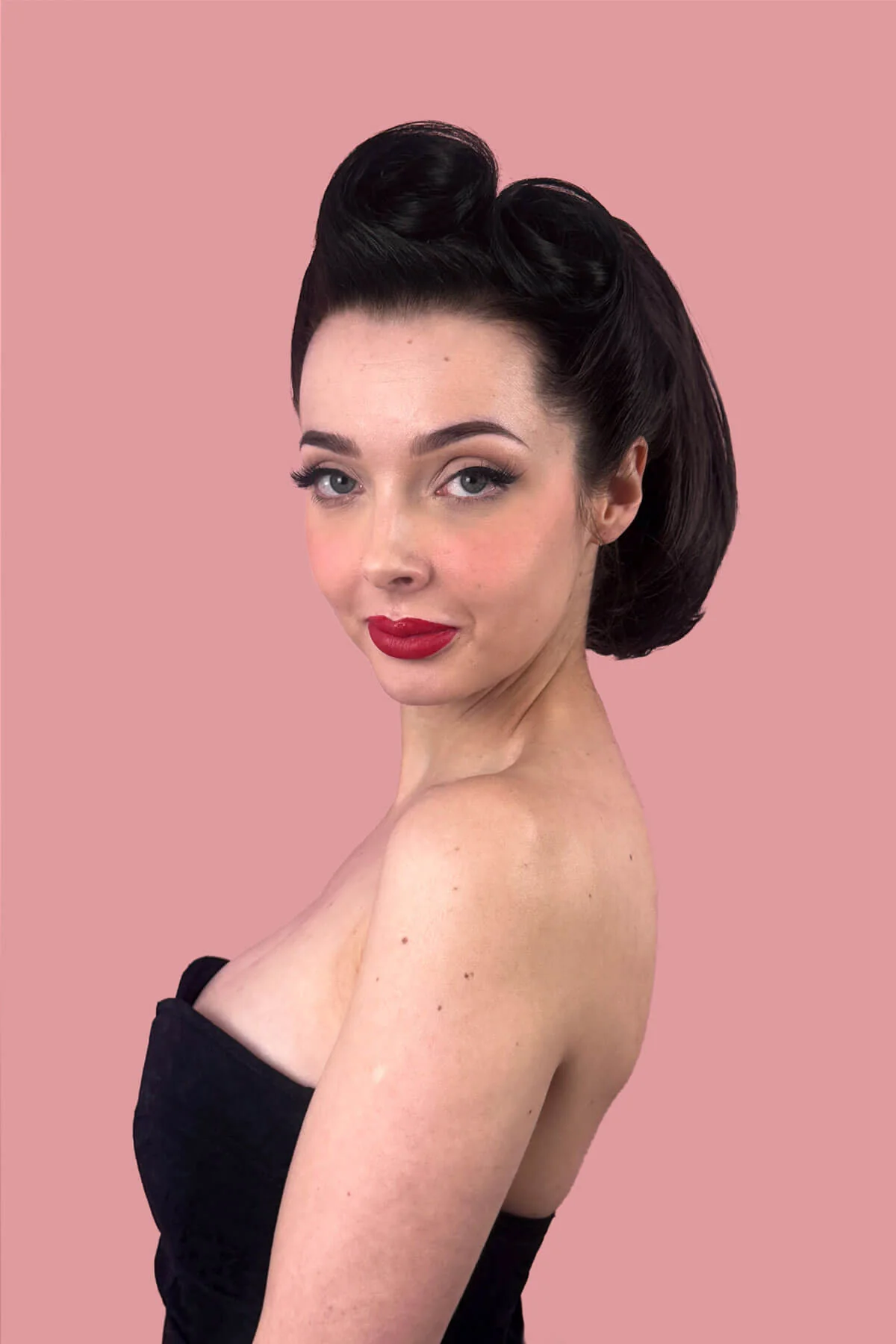 Short ponytail extension hairpiece, straight, full & bouncy: Tanaya - Image 5
