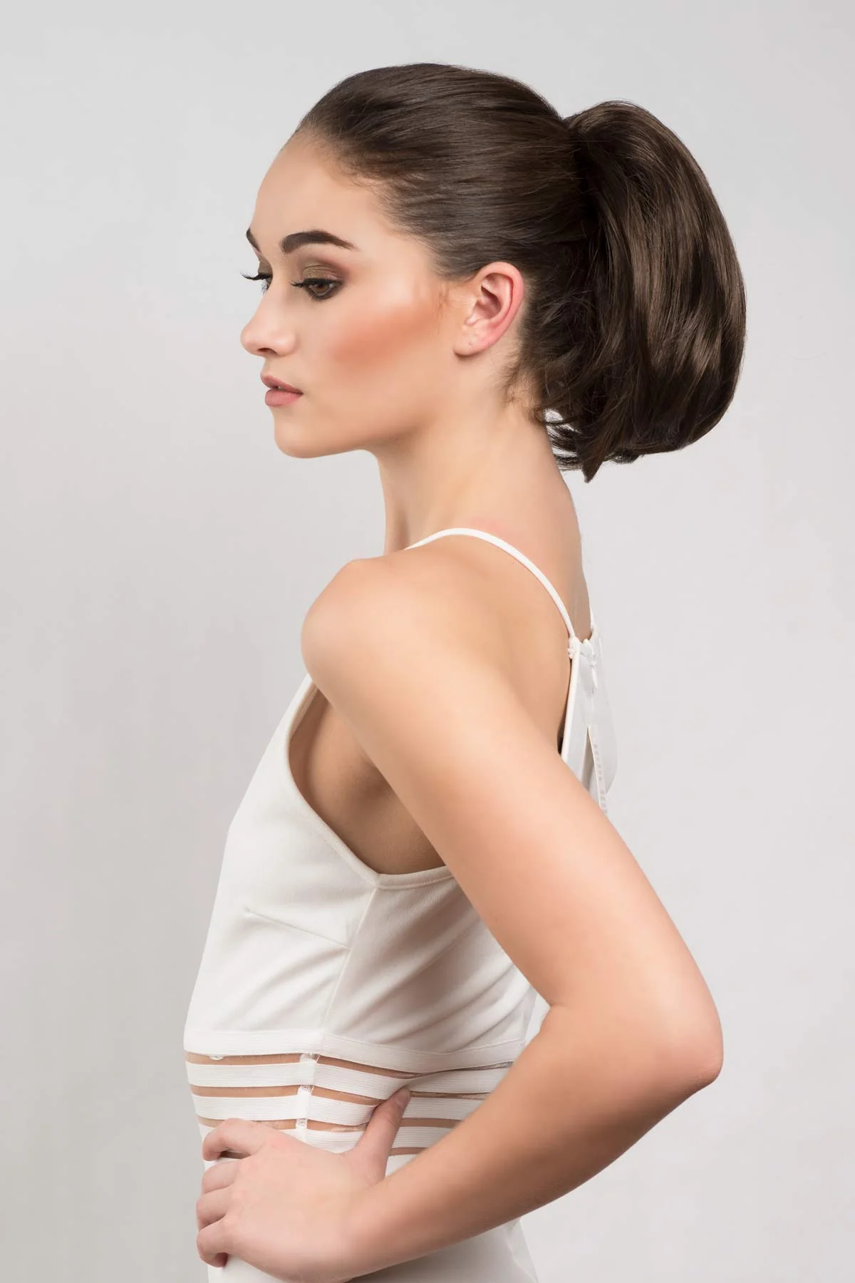 Short ponytail extension hairpiece, straight, full & bouncy: Tanaya - Image 9