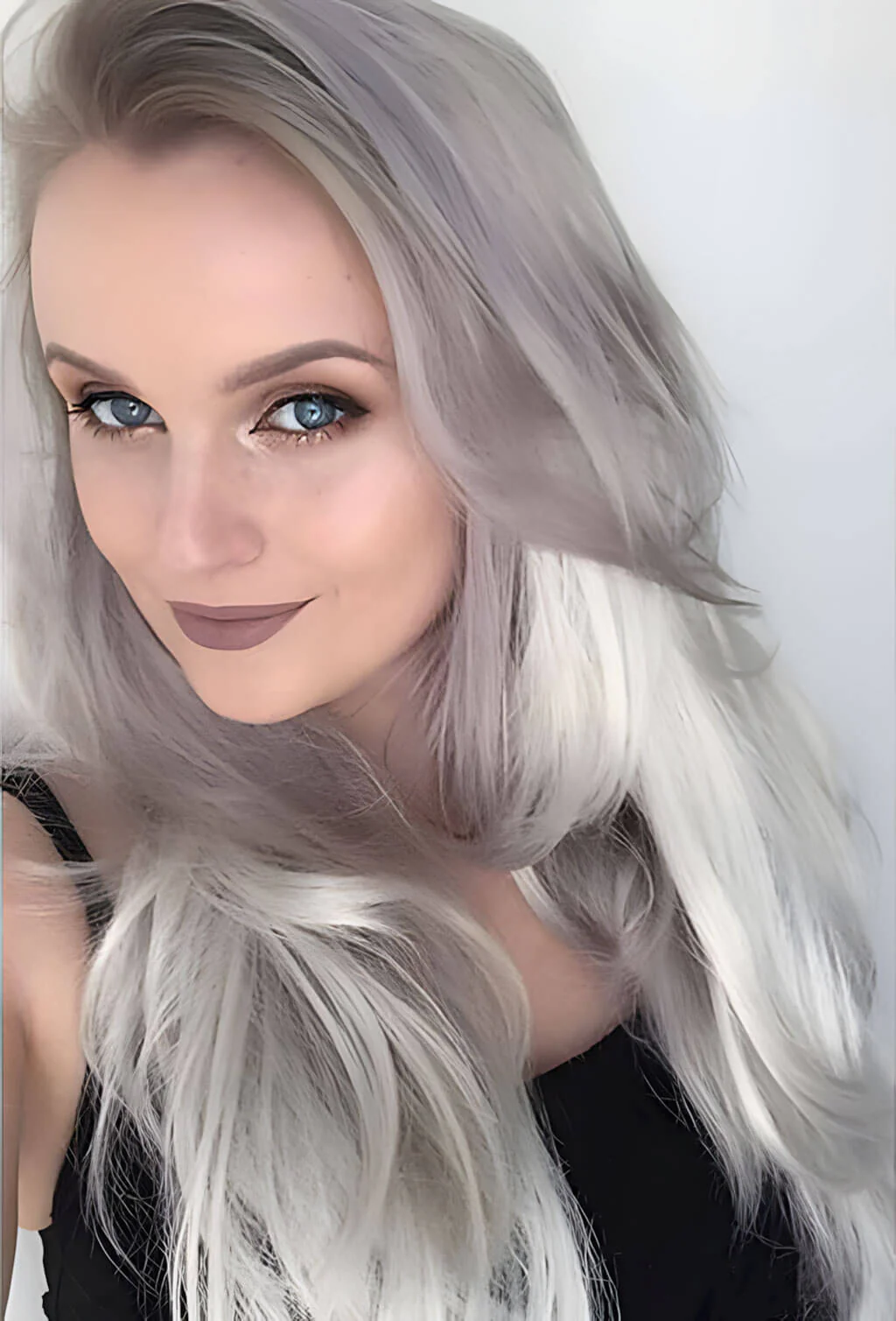 Silver half wig hairpiece (3/4 wig), loose curls: Tahlia - Image 6