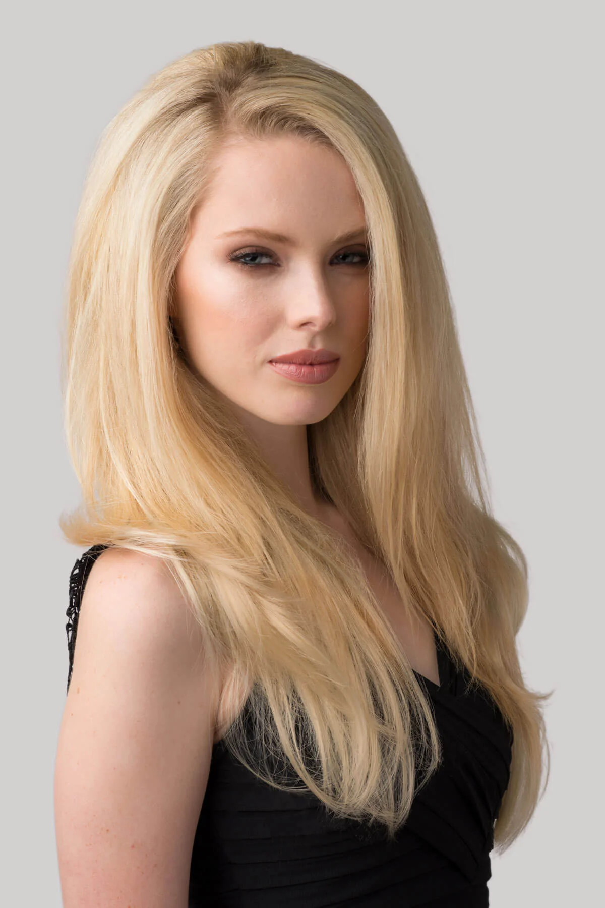 Straight blonde half wig hairpiece (3/4 wig), layered: Autumn - Image 15
