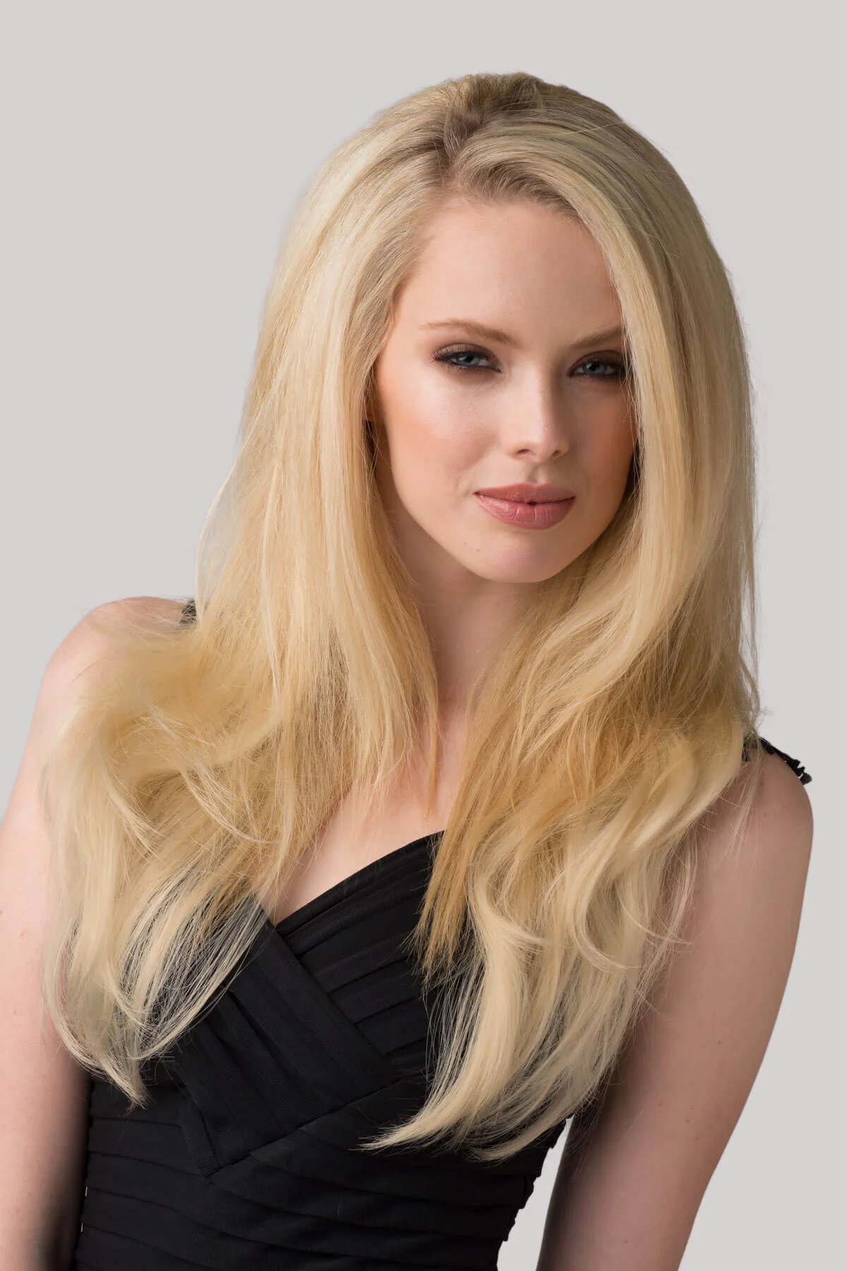Straight blonde half wig hairpiece (3/4 wig), layered: Autumn - Image 16
