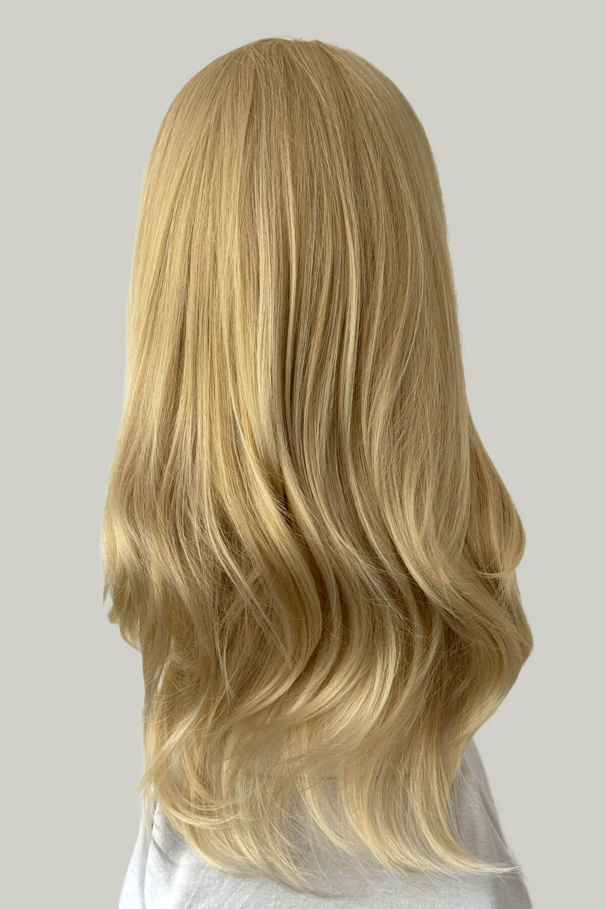 Straight blonde half wig hairpiece (3/4 wig), layered: Autumn - Image 18