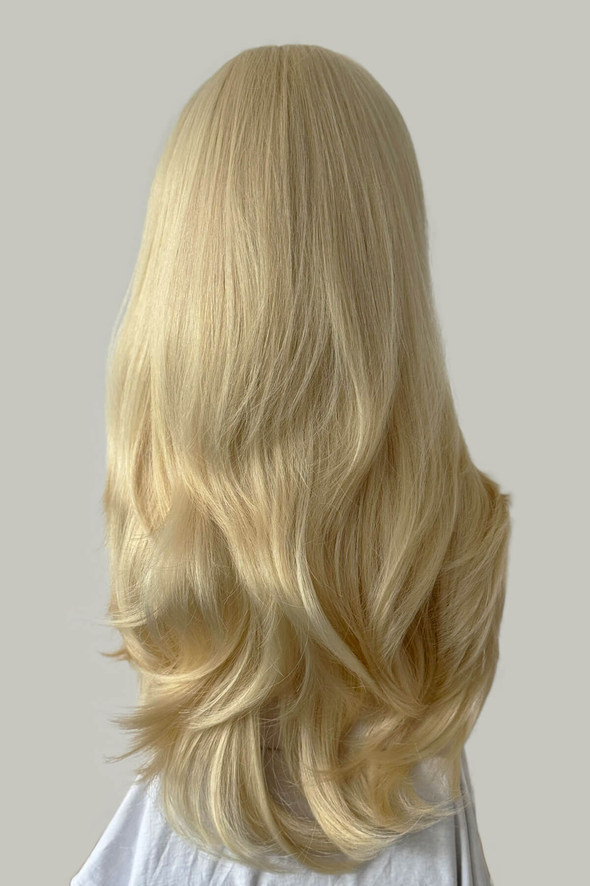 Straight blonde half wig hairpiece (3/4 wig), layered: Autumn - Image 23