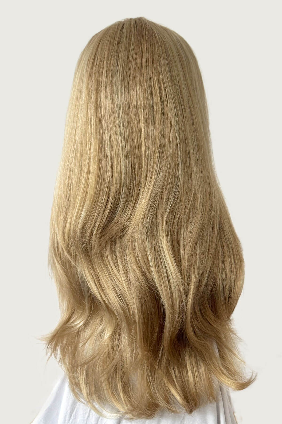 Straight blonde half wig hairpiece (3/4 wig), layered: Autumn - Image 4
