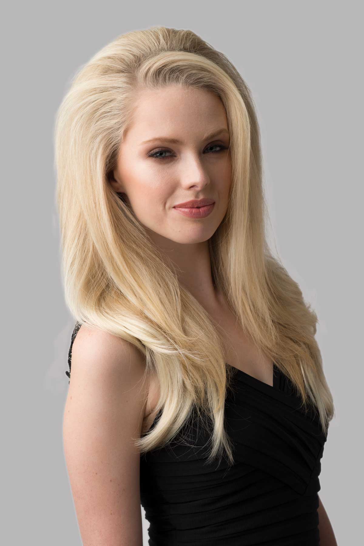 Straight half wig with high crown; height boosting technology: Claudia - Image 3